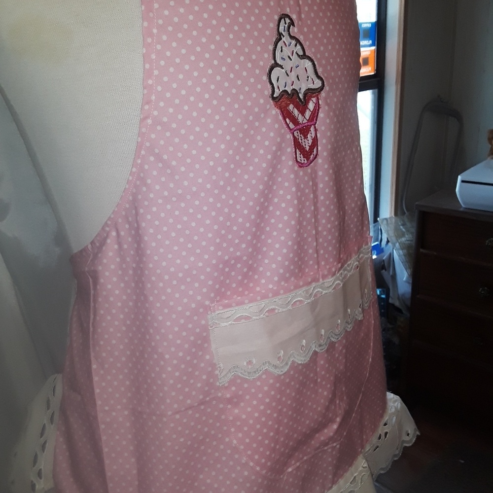 Collections de APRON - Picture 7 of 7